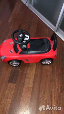 Машинка-каталка Машинка-каталка