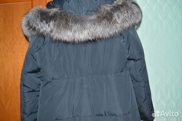Зимнее пальто с натуральным мехом Зимнее пальто с натуральным мехом