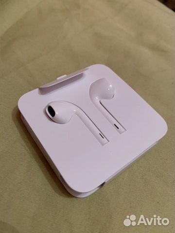 Новые наушники EarPods apple с Lightning(чек) Новые наушники EarPods apple с Lightning(чек)