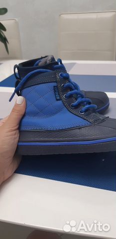Продаю демисезонные ботинки Crocks Продаю демисезонные ботинки Crocks