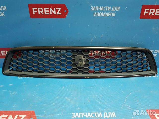 Subaru Legacy BE BH 1999-03 Решетка радиатора Subaru Legacy BE BH 1999-03 Решетка радиатора