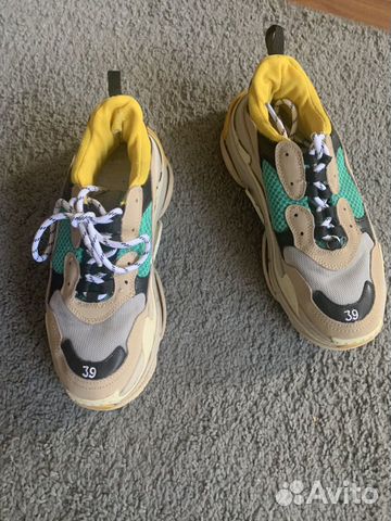 Balenciaga triple S Кроссовки 39 размер Balenciaga triple S Кроссовки 39 размер