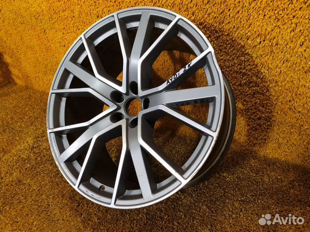 Диск Audi Rs6 3 C7 (б/у) Диск Audi Rs6 3 C7 (б/у)