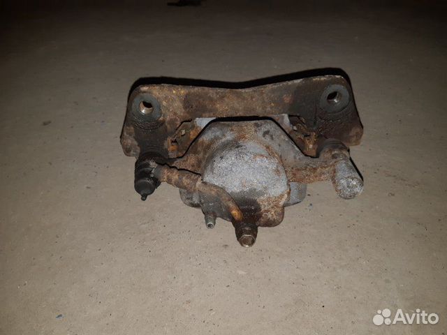 Суппорт передний правый Mazda 6 Gg 2.0 TD RF 2005
