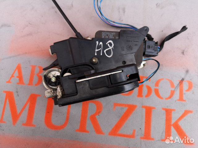Замок двери передний правый Mercedes Vito W639