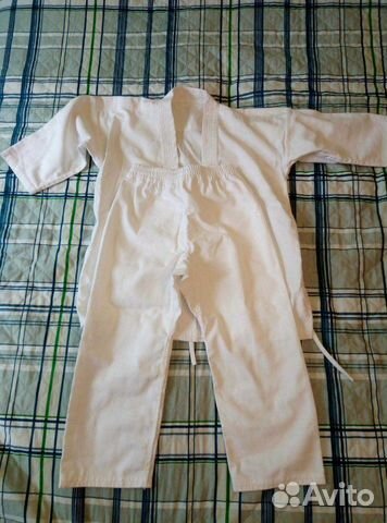 Кимоно для каратэ 130см,с поясом, новое