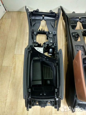 BMW F10 центральная консоль подлокотник BMW F10 центральная консоль подлокотник