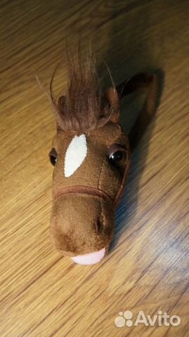 Голова коня