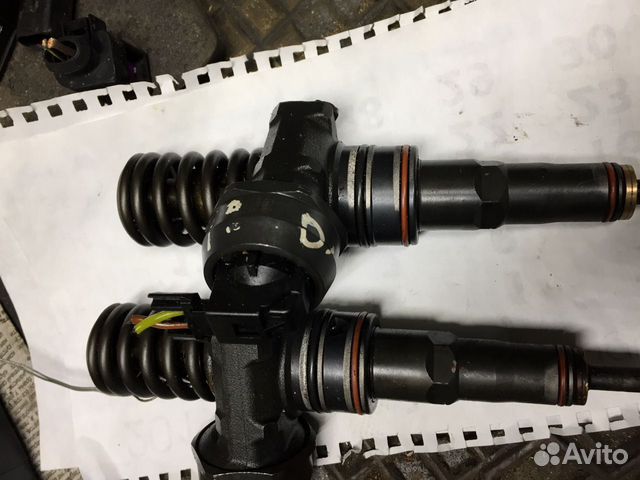 Насос форсунка 1.9TDi 038130073BA Audi VW