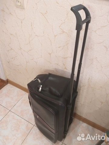 Чемодан- Сумка на колесиках Чемодан- Сумка на колесиках