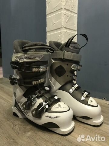 Женские горнолыжные ботинки Atomic Размер 23,5-24
