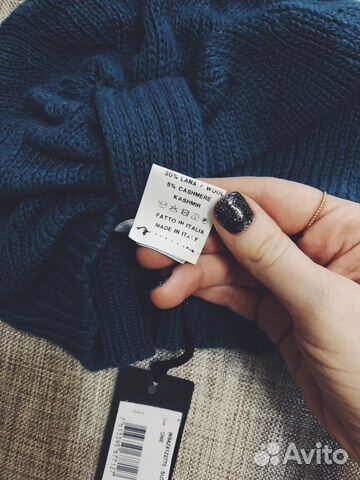 Шапка Guess (новая, с бирками, изумрудный цвет)