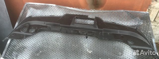 Накладка на замок капота Nissan Almera 12-18 Накладка на замок капота Nissan Almera 12-18