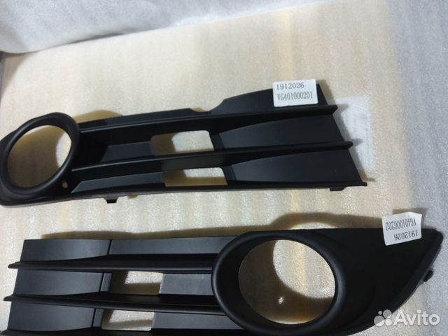 Накладки птф переднего бампера VW touran 2006-20 Накладки птф переднего бампера VW touran 2006-20