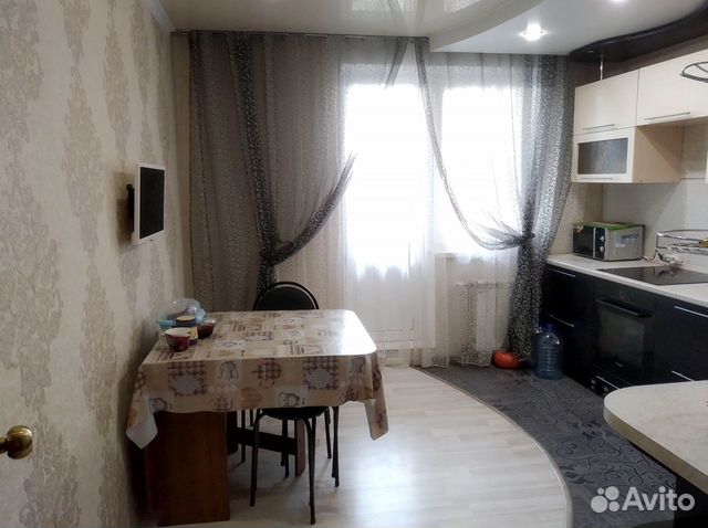 2-к квартира, 64 м², 13/18 эт.