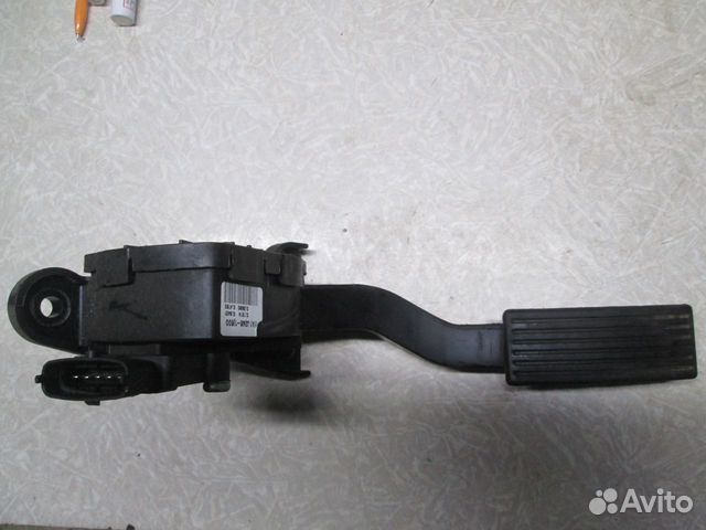Педаль газа электронная Hyundai Solaris 327271J500