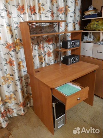 Компьютерный стол Компьютерный стол
