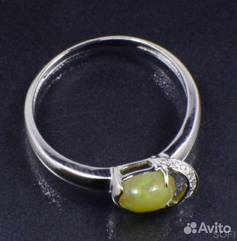 Серебряное кольцо с опалом и фианитом натуральным