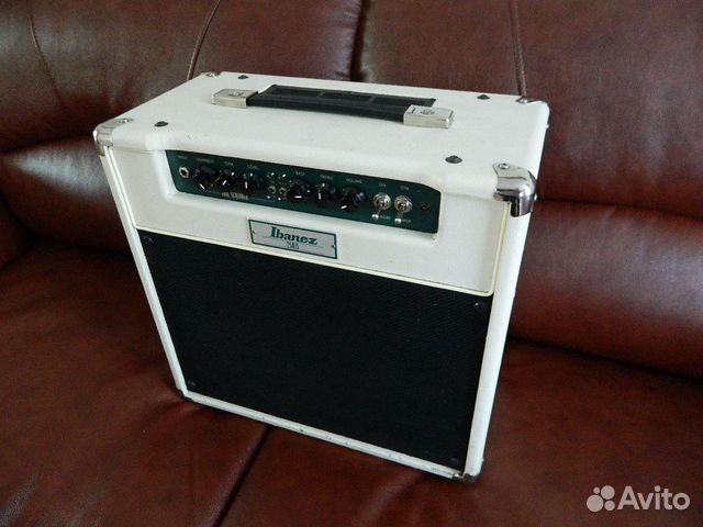 Ламповый гитарный комбоусилитель Ibanez TSA15 Ламповый гитарный комбоусилитель Ibanez TSA15