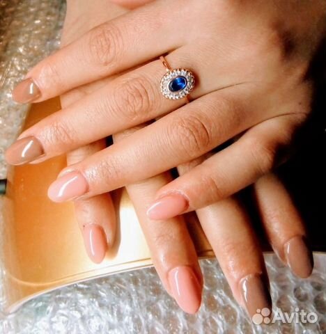 Наращивание и шеллак ногтей