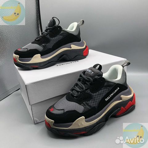 Кроссовки Balenciaga Triple S Кроссовки Balenciaga Triple S