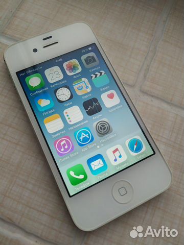 Телефон iPhone 4s white полный комплект Телефон iPhone 4s white полный комплект