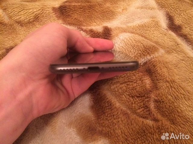 Телефон iPhone Телефон iPhone