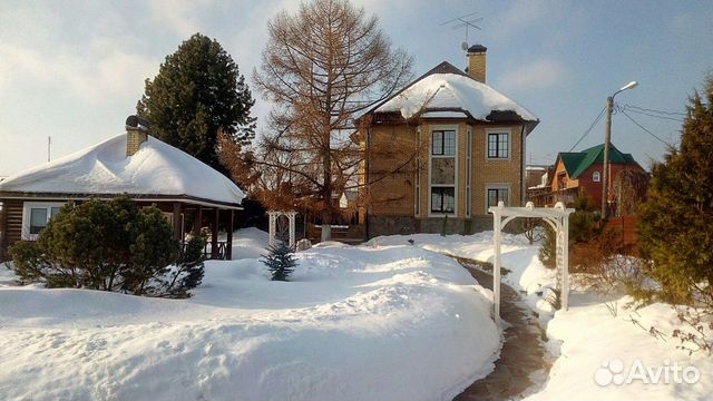 Дом 350 м² на участке 20 сот.