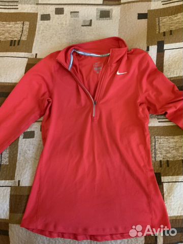 Футболка с длинным рукавом Nike Футболка с длинным рукавом Nike