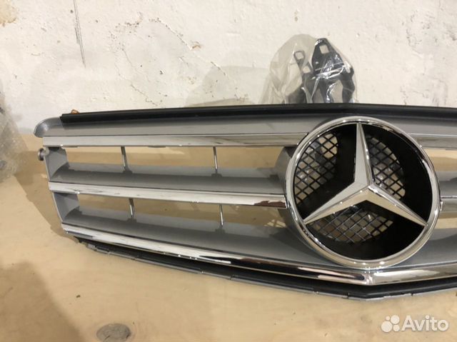 Mercedes W204 C204 решетка радиатора AMG Авангард Mercedes W204 C204 решетка радиатора AMG Авангард