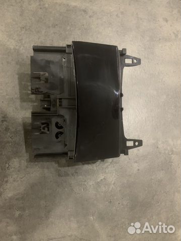 Пепельница в конcоль для Mercedes C w204