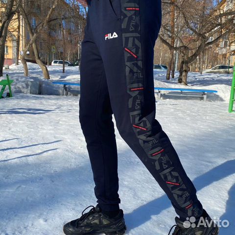 Новые спортивные штаны Fila синие Новые спортивные штаны Fila синие