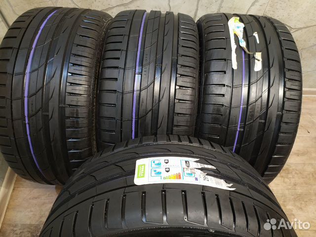 Nokian Tyres Hakka Black 295/40 R20 110Y Nokian Tyres Hakka Black 295/40 R20 110Y