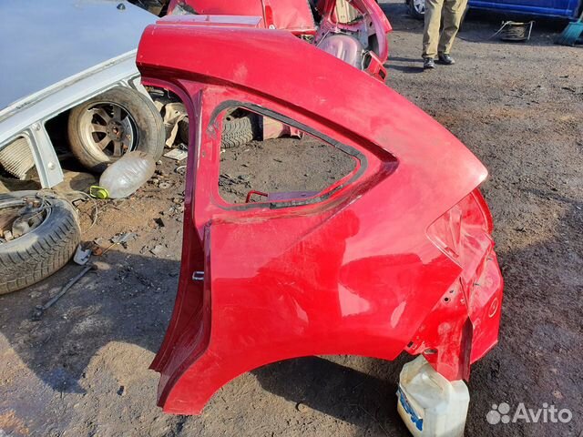 Крыло заднее левое четверть Citroen C4 хетчбек с4