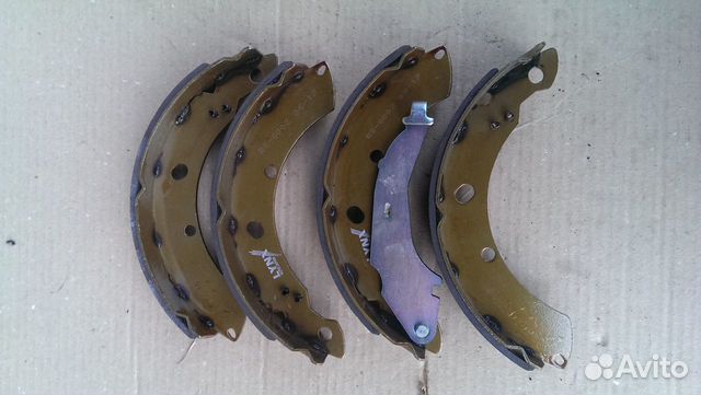 Новые задние барабанные колодки Поло Polo 10-15 Новые задние барабанные колодки Поло Polo 10-15