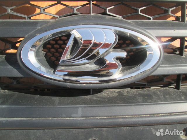 Решетка радиатора Лада Веста LADA Vesta