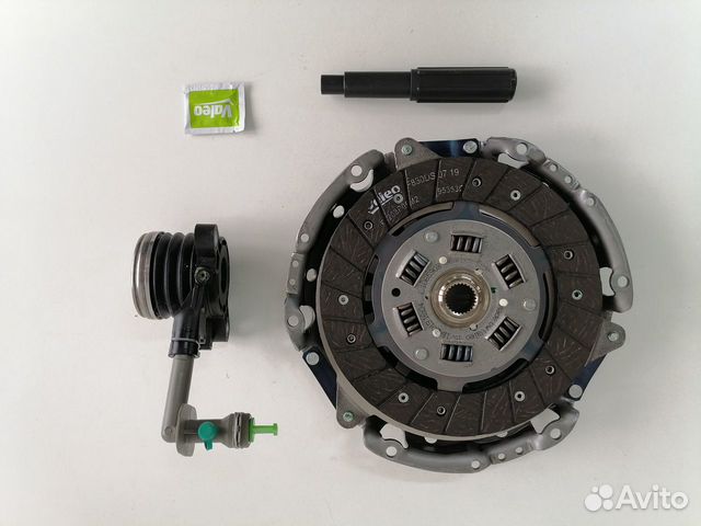 Комплект сцепления Valeo на Renault 834027 Комплект сцепления Valeo на Renault 834027