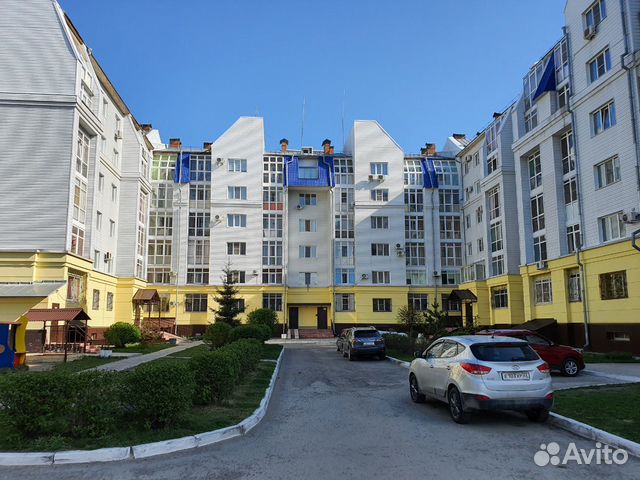 2-к квартира, 65 м², 3/6 эт.