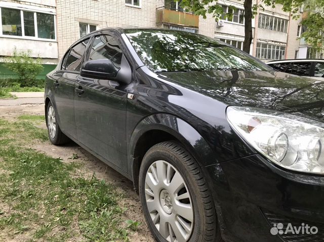 Opel Astra 1.6 МТ, 2011, 100 000 км