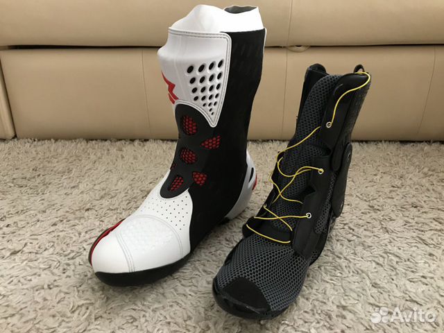 Мотоботы Alpinestars Supertech-R, 45 размер Мотоботы Alpinestars Supertech-R, 45 размер
