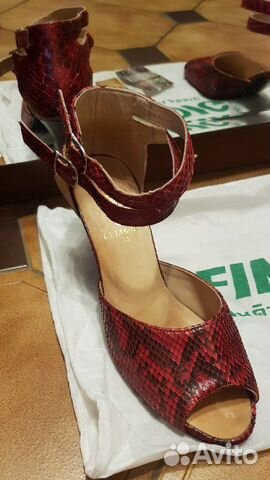 Красные туфли босоножки Красные туфли босоножки