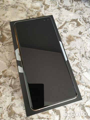 SAMSUNG Galaxy S10+