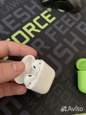 Airpods (Original) Airpods (Original)