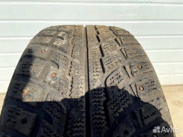 Шины R18 / 225 / 55 Kumho Izen (2 штуки)