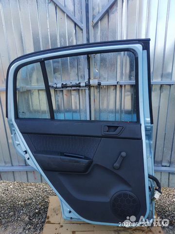 Задняя левая дверь Hyundai Getz (идеал, в цвет)