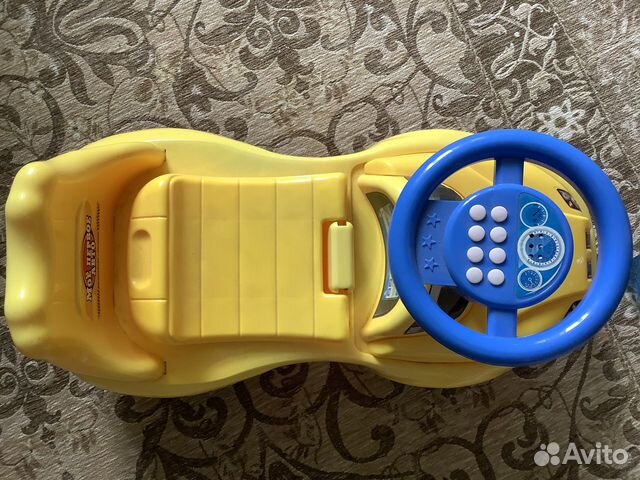 Детская машинка от года до трёх лет