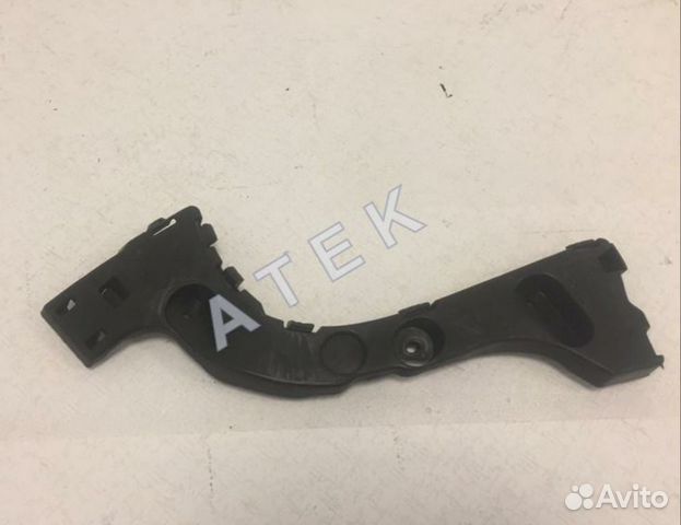 Кронштейн бампера Ford Focus 3 заднего бампера