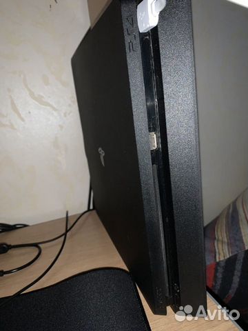 Sony Playstation 4 Slim 1 TB Sony Playstation 4 Slim 1 TB