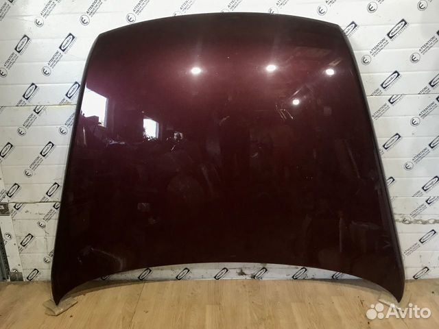 Капот красный VW Touareg 07-10 г.в