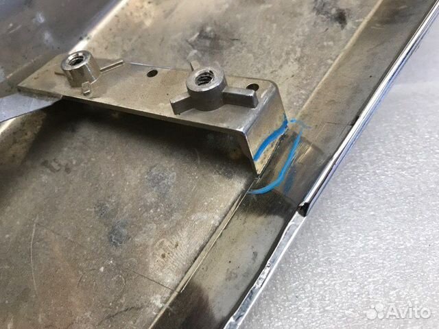 Накладка на бампер передняя левая Mitsubishi Накладка на бампер передняя левая Mitsubishi